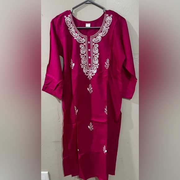 Chikankari kurtis - Picture 2 of 6